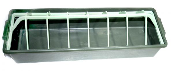 Feeder rectangular for broilers Br. 7.24. Feeder rectangular for broilers Br. 7.24.